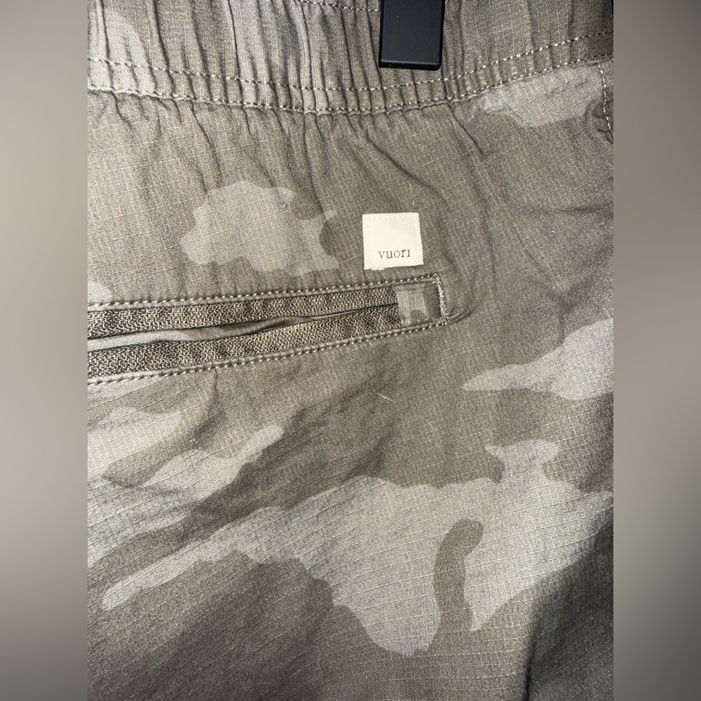 Vuori Camo Pants, Women’s XXL
